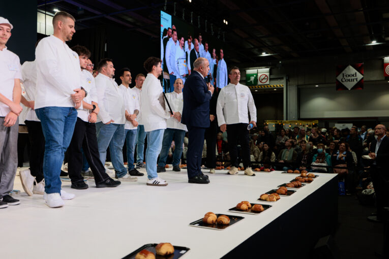 Justin Brocq, grand vainqueur du 5e Master National du Meilleur Pain au Chocolat 2026